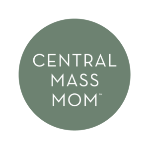 Central Mass Moms Logo